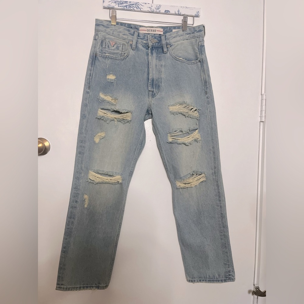 NWOT. GUESS women’s relaxed crop jeans size 28